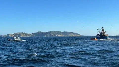 Rescatan a tripulantes de embarcación que se hundía en las cercanías de Isla Quiriquina