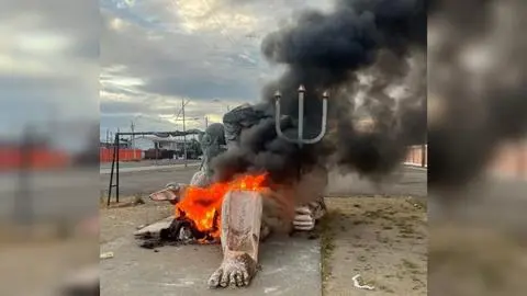 Poseidón en llamas: Municipalidad de Hualpén presentará denuncia por incendio de conocida estatua