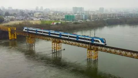 ¿Qué pasará con el viejo Puente Ferroviario del Biobío?