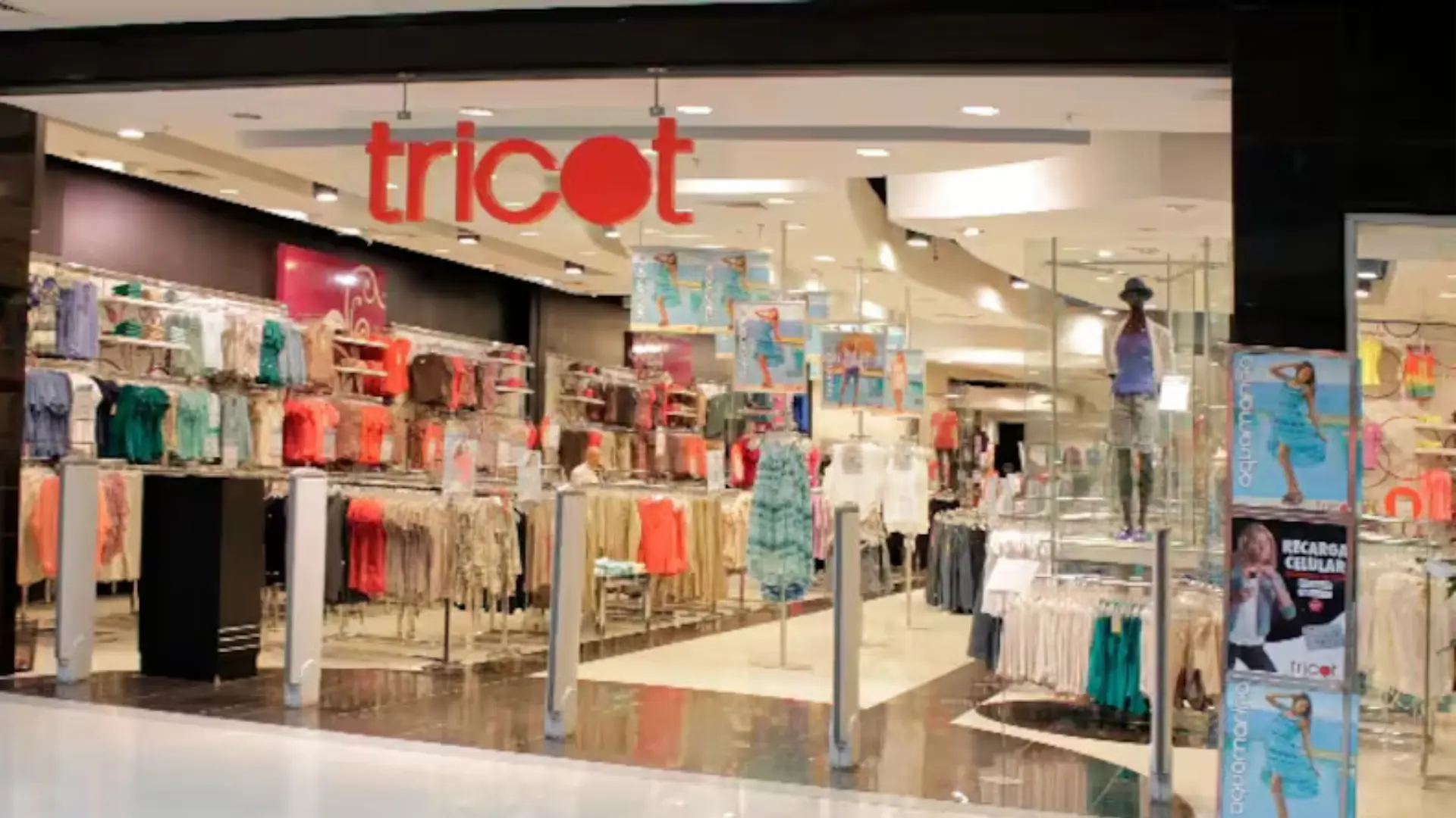 Tienda de ropa “low cost” chilena sale por primera vez del país y llega a Argentina