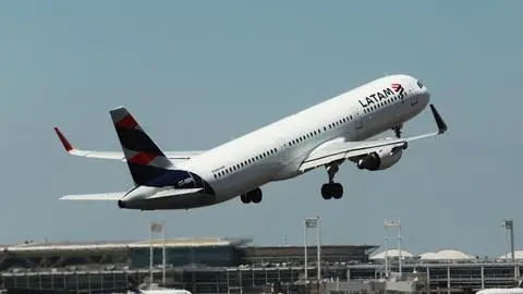 Latam asegura que más del 90% de los pasajeros afectados por la huelga de pilotos ya cuenta con una solución