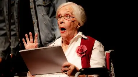 Delfina Guzmán ya no puede caminar a sus 97 años: “Eso le hace mucho daño”