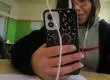 Colegios de Concepción y el Biobío se preparan con visiones distintas a ley que prohibirá los celulares en las aulas