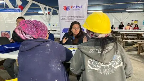 Gremio de la construcción de Concepción realizó 900 atenciones sociales y de salud en obra