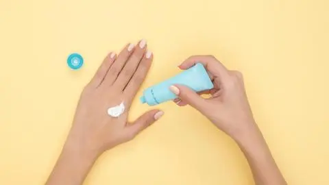 “El 80% del daño solar que produce cáncer se obtiene antes de los 20”: Recomendaciones dermatológicas para enfrentar el sol
