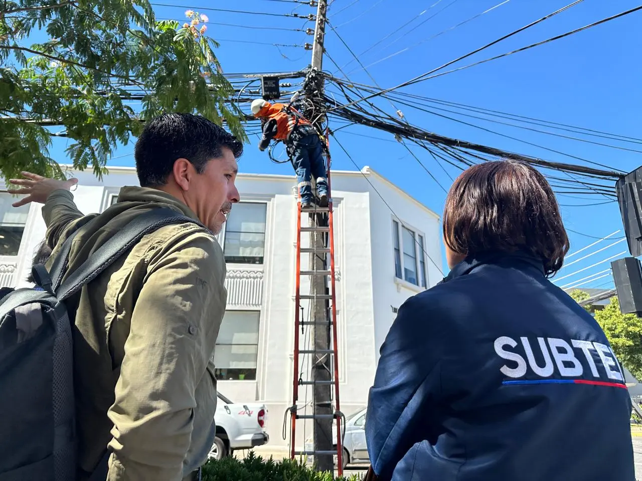 “Chao cables”: 15 Kilómetros de cables en desuso son retirados en Los Ángeles
