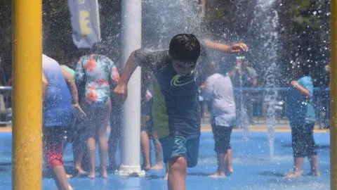 ¿Aún no has ido? Juegos de agua del Parque Ecuador ya están en funcionamiento