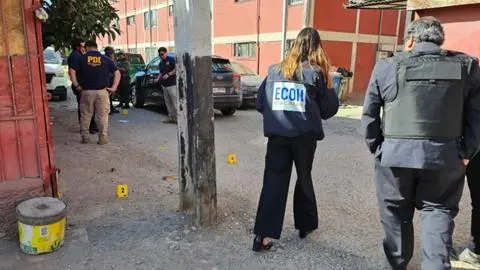 Persona muere tras recibir disparo en la cabeza cuando estaba en plena vía pública de sector “Barrio Chino” en Lo Espejo