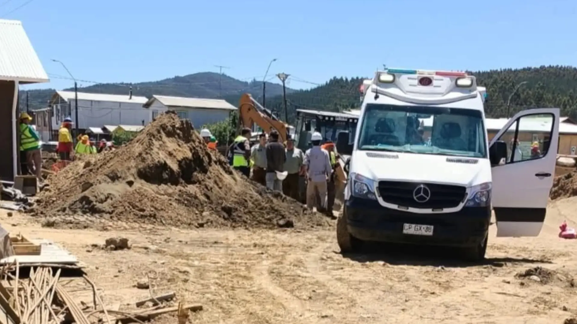 Derrumbe en construcción de conjunto habitacional dejó a dos trabajadores fallecidos en Laraquete
