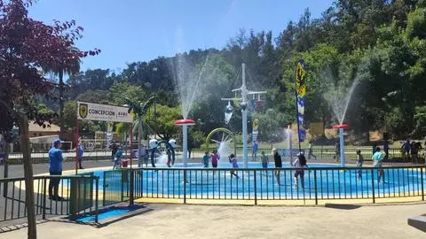 Así fue la apertura oficial de los juegos de agua del Parque Ecuador en Concepción
