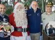 Ministro Elizalde llega a celebrar la Navidad junto a niños de residencias y el Viejito Pascuero en Concepción