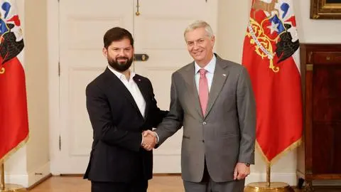 Boric recibe a Kast en La Moneda para empezar la transición que terminará el 11 de marzo