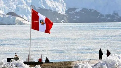 Perú anuncia expedición científica para consolidar “presencia permanente” en la Antártica