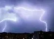 Hasta 15 mm en pocas horas: Emiten aviso para 4 regiones por lluvias y tormentas este último fin de semana del año