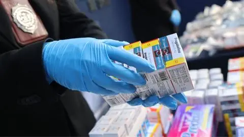Incautan 50 toneladas de medicamentos en Chillán que se vendían en el comercio ilegal