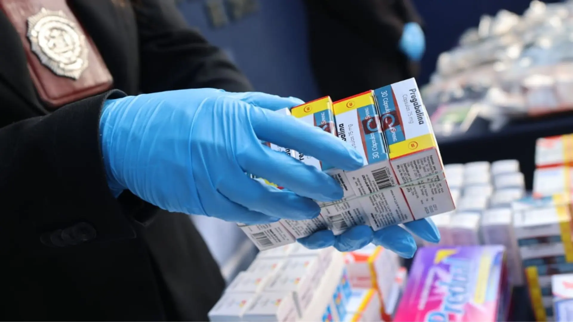 Incautan 50 toneladas de medicamentos en Chillán que se vendían en el comercio ilegal