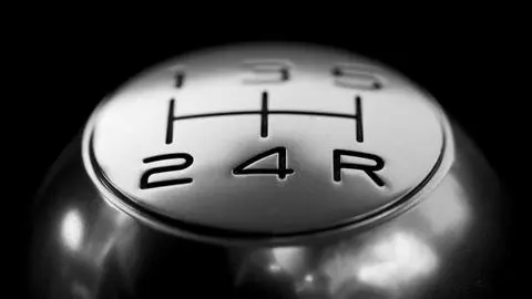 Competencia en el mercado de autopartes en Chile: Distribuidores versus Plataformas