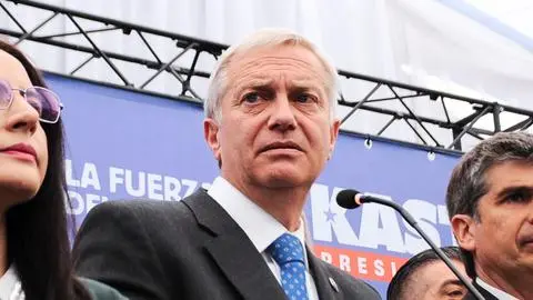 “No lo vamos a modificar”: Kast descarta cambios a pensiones de las Fuerzas Armadas tras criticas por desbalance en el gasto público