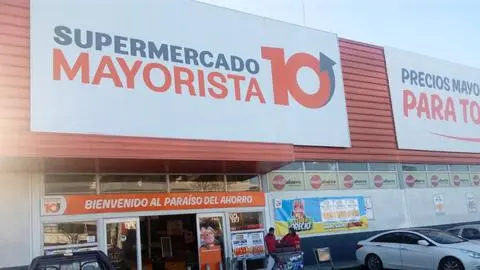 ¿Cierra Mayorista 10?: cadena de supermercados dará un giro completo bajo nuevo plan de SMU
