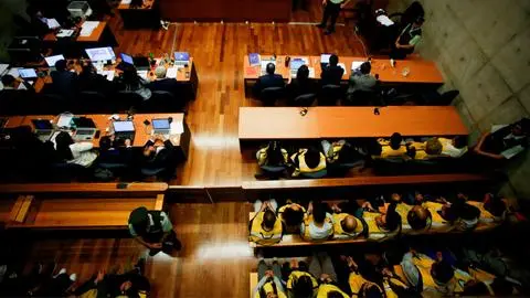 CDE se querella contra funcionarios de Gendarmería detenidos en la Operación Apocalipsis y comienza formalización