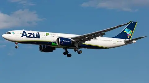 El rival brasileño de Latam quiere aterrizar en Chile con vuelos de carga y pasajeros