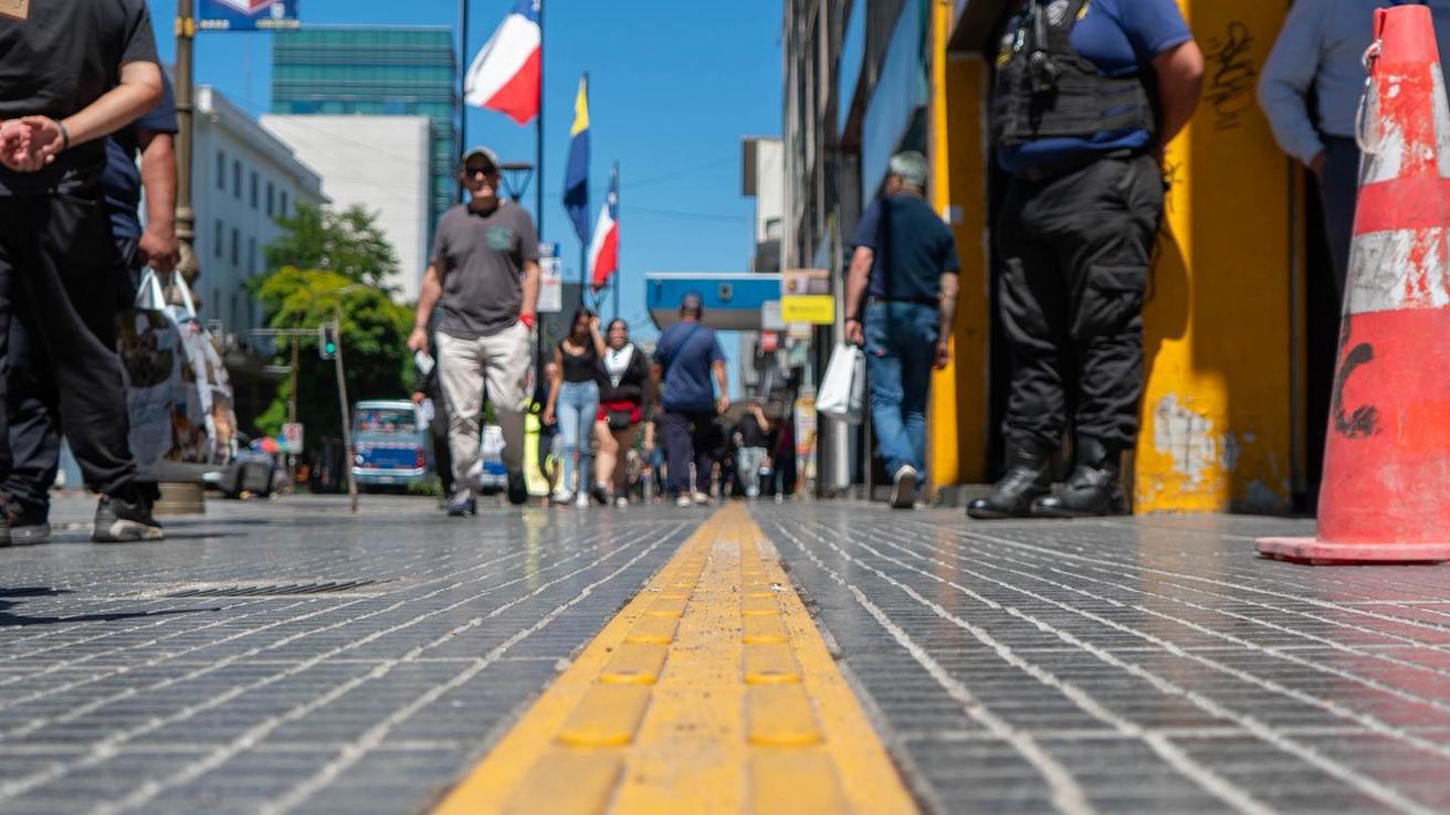 Primera etapa del proyecto de mejoramiento de aceras finaliza con éxito en el centro de la ciudad