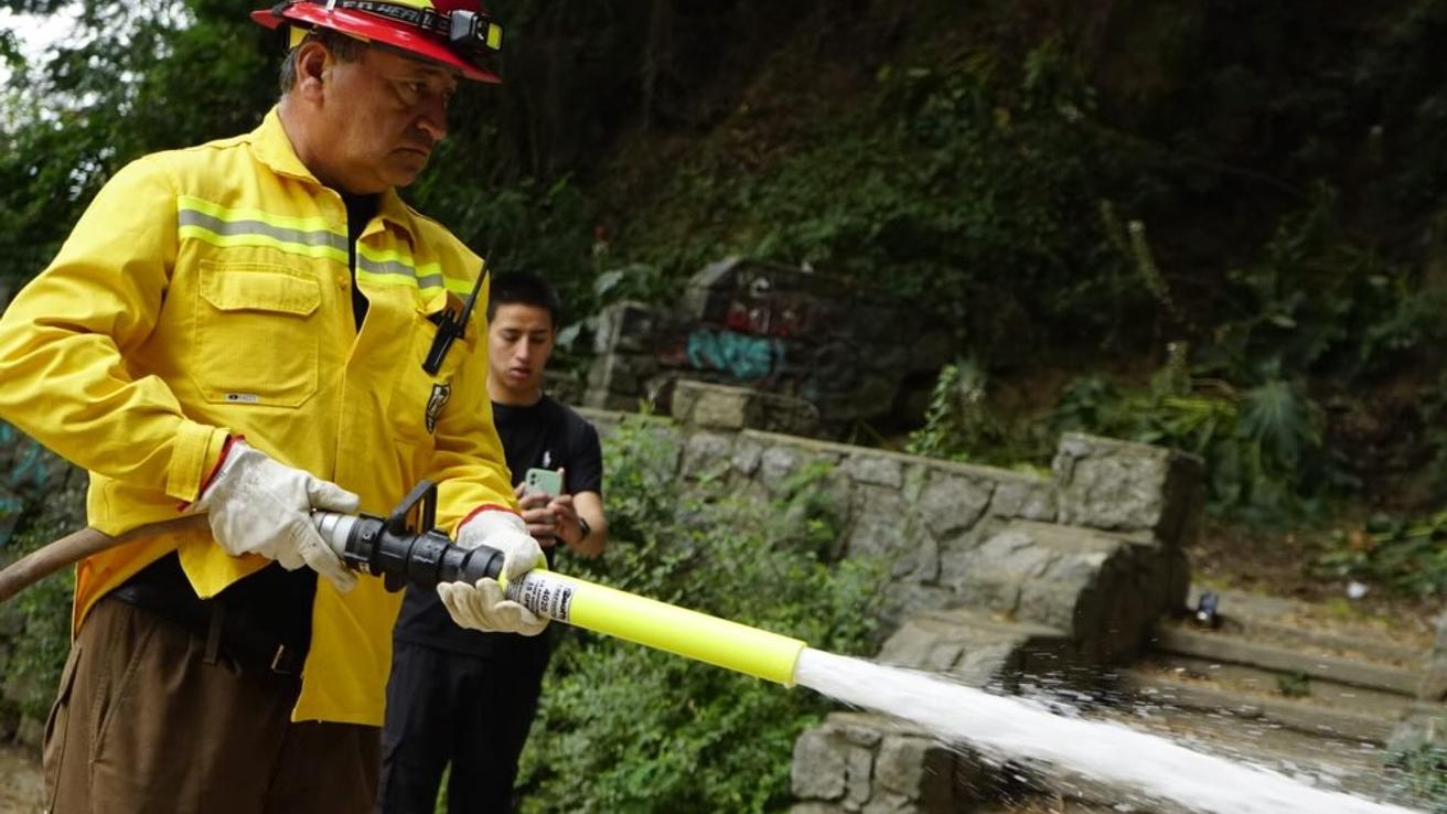 Brigada Andalién fortalece su labor contra incendios forestales con nuevo equipamiento entregado por Corma y Phos-Check