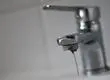 Anuncian corte de agua potable en Tomé tras emergencia que involucra a contratista de Essbio
