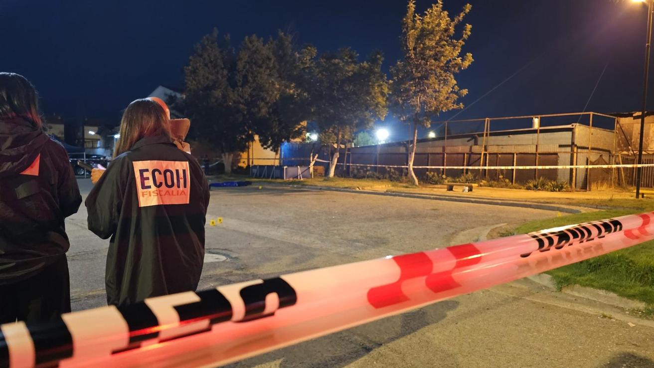 Dos fallecidos y dos en estado grave dejó ataque armado en La Pintana: Desconocidos habrían ejecutado más de 30 disparos
