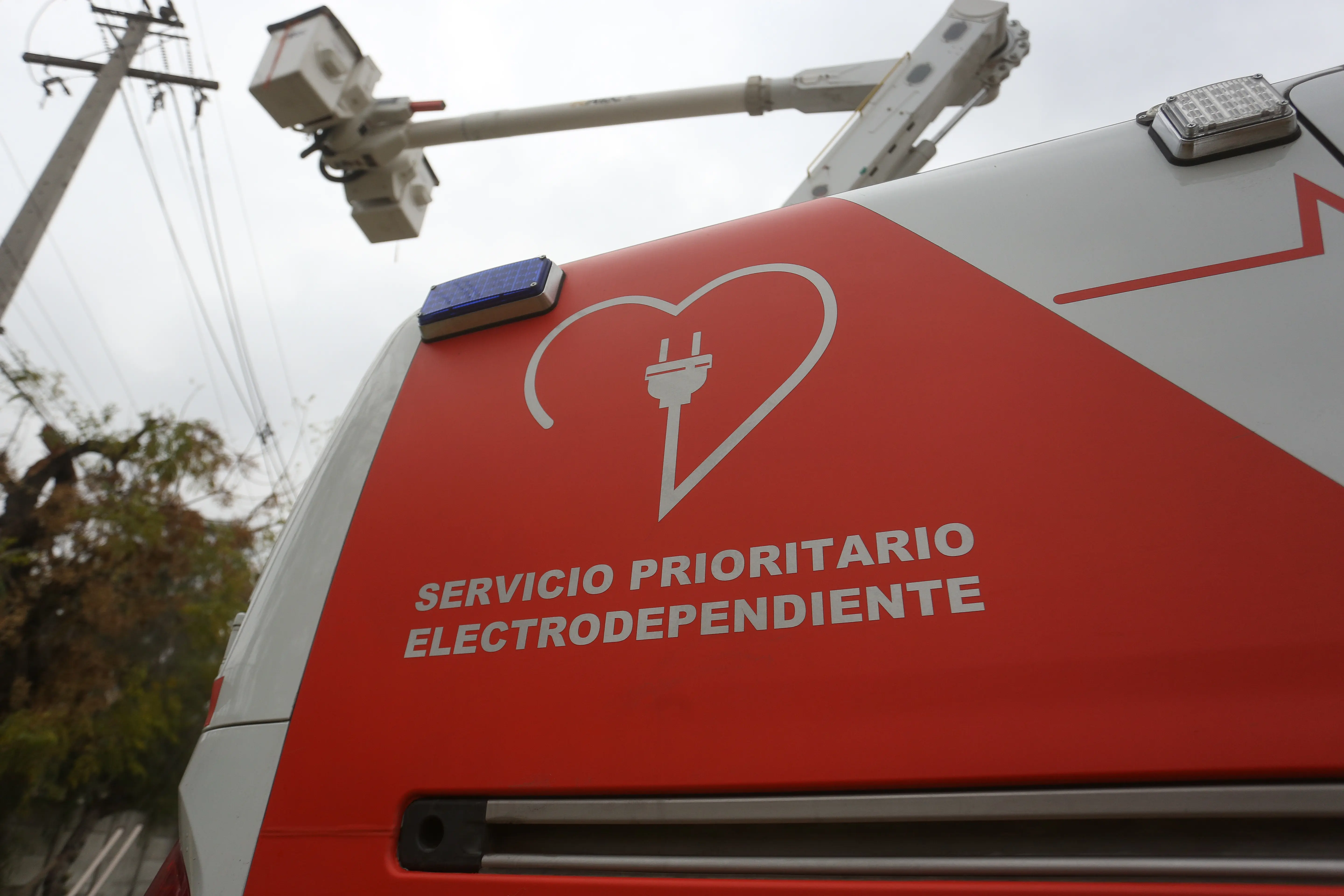 Confirman la muerte de una persona electrodependiente en Tomé tras incendios forestales