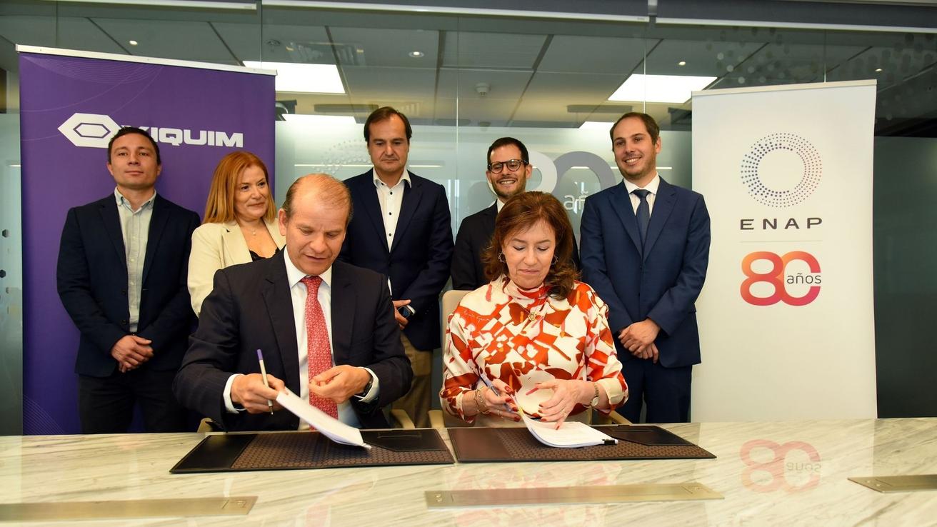 Enap potencia su negocio logístico y firma contrato con Oxiquim 