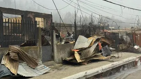 Autoridades establecen puntos para botar escombros tras incendios forestales en el Biobío