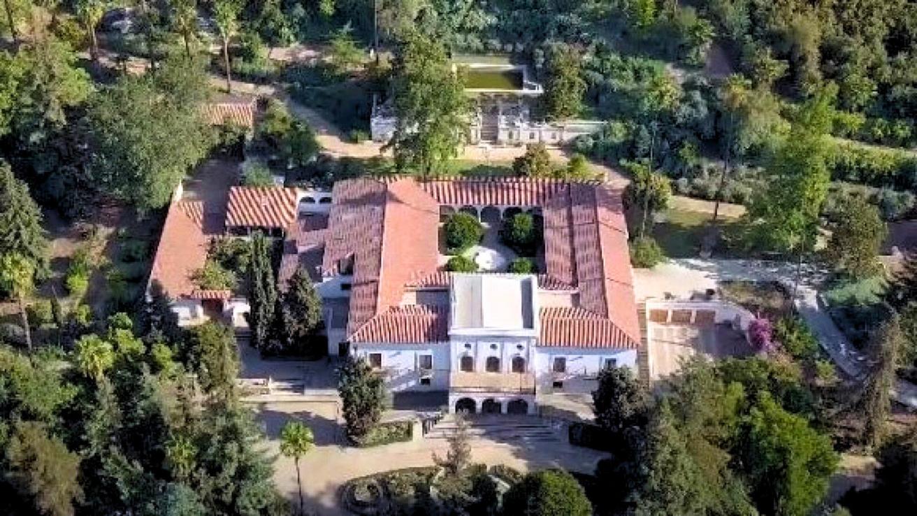 Contraloría pone en jaque proyecto inmobiliario de lujo en el terreno de la casa más cara de Santiago