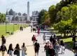 Jóvenes en Chile ya no creen en el futuro: UdeC detecta más individualismo, rechazo a la maternidad y obsesión por los postgrados