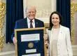 María Corina Machado entrega su medalla del Nobel a Donald Trump por su “extraordinario liderazgo para promover la paz”