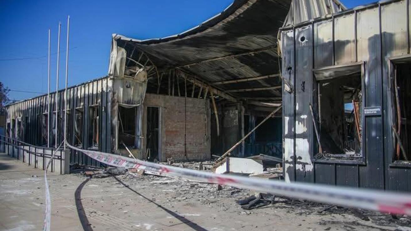 Ministro Cataldo confirma reconstrucción total de escuelas y jardín infantil destruidos por incendios en el Biobío