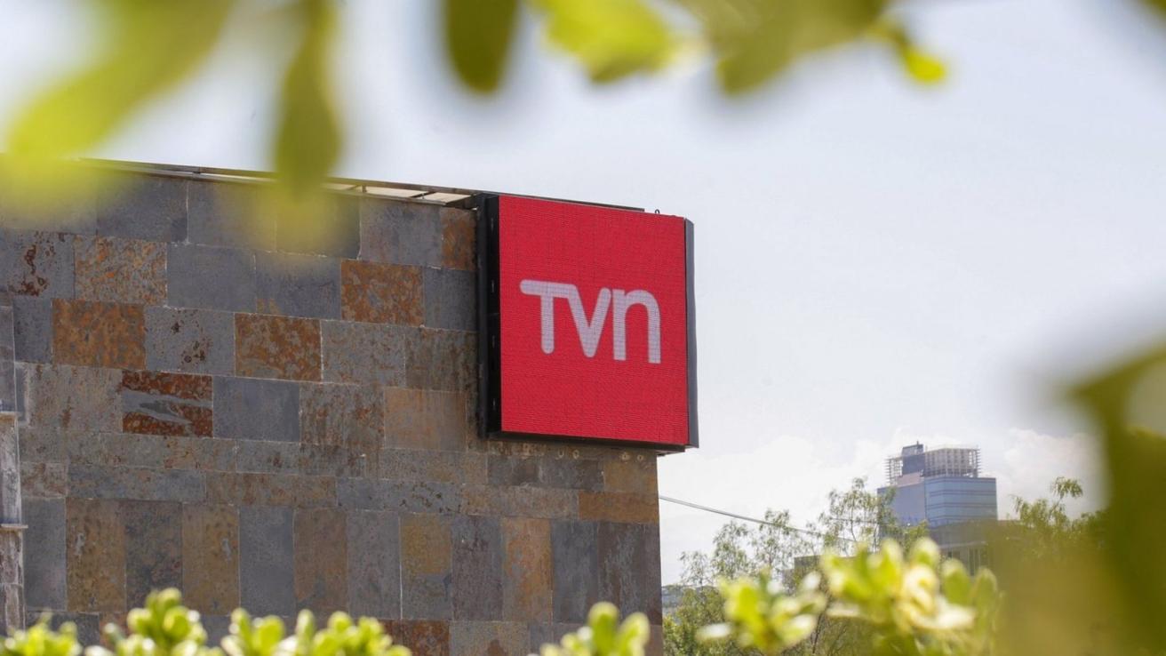 Remezón en TVN: confirman abrupta salida de reconocido rostro de las mañanas del canal