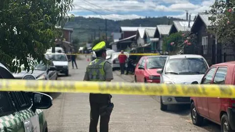 Encuentran a un hombre adulto sin vida al interior de un vehículo estacionado en Paillaco