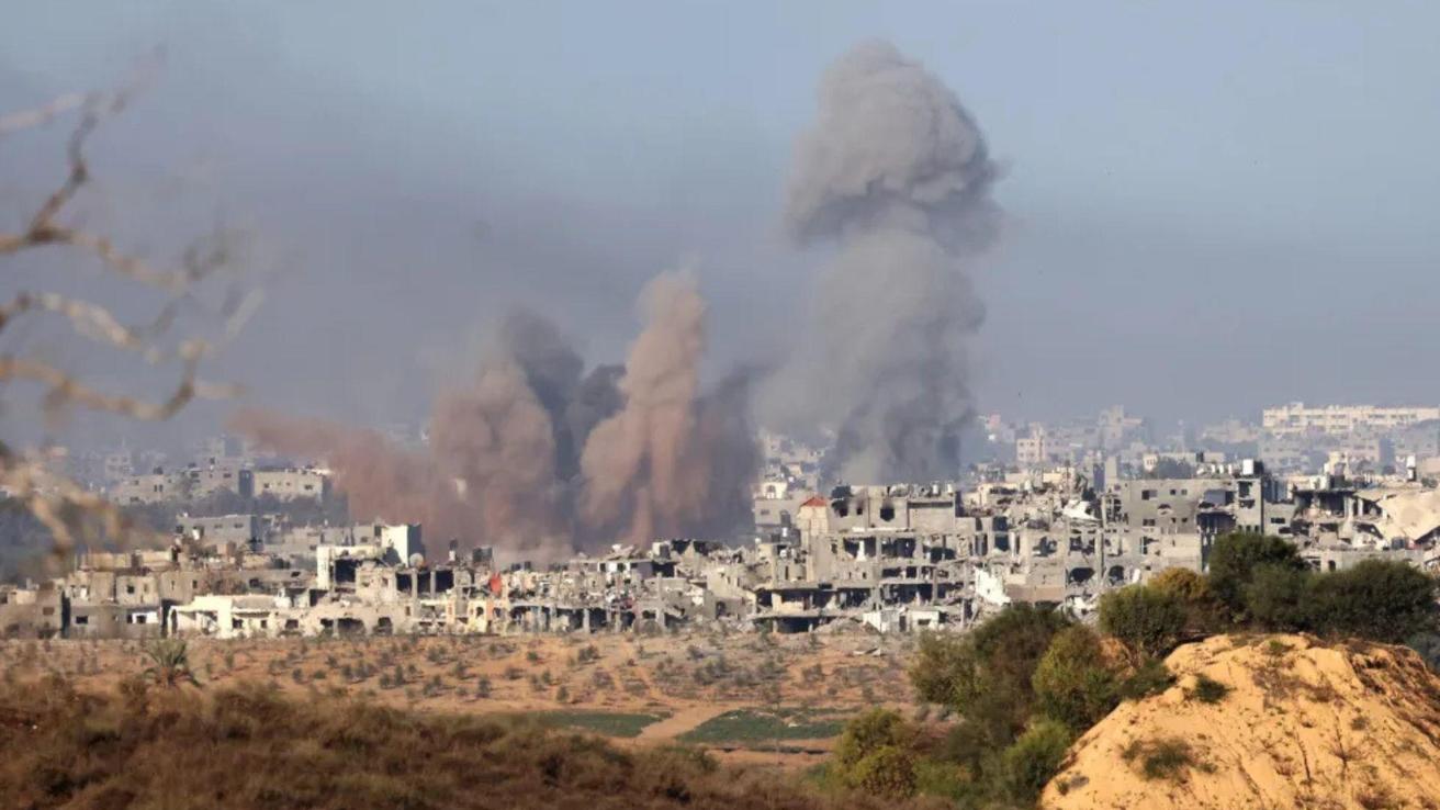Israel mata a 11 palestinos, incluidos 3 periodistas, en nuevos ataques a lo largo de Gaza