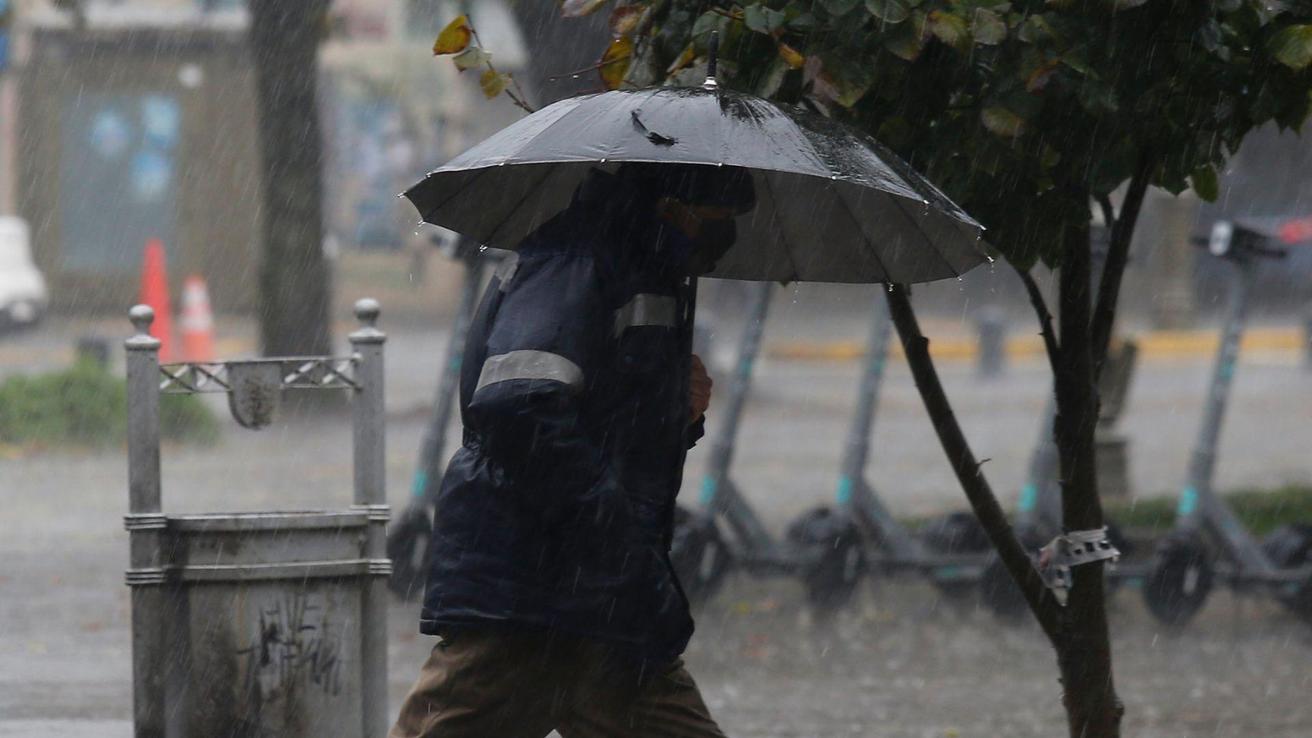 Emiten alerta por lluvias en el Biobío: podrían caer hasta 9 mm en solo una hora este viernes en estas comunas