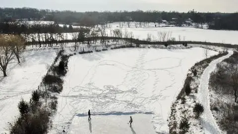 Qué son los terremotos de hielo, el fenómeno que está causando pánico en ciudades de Estados Unidos
