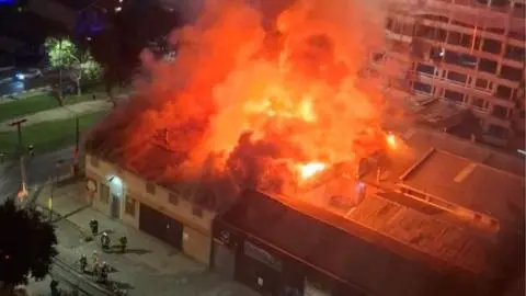 Incendio en restaurant mexicano movilizó a Bomberos en Concepción