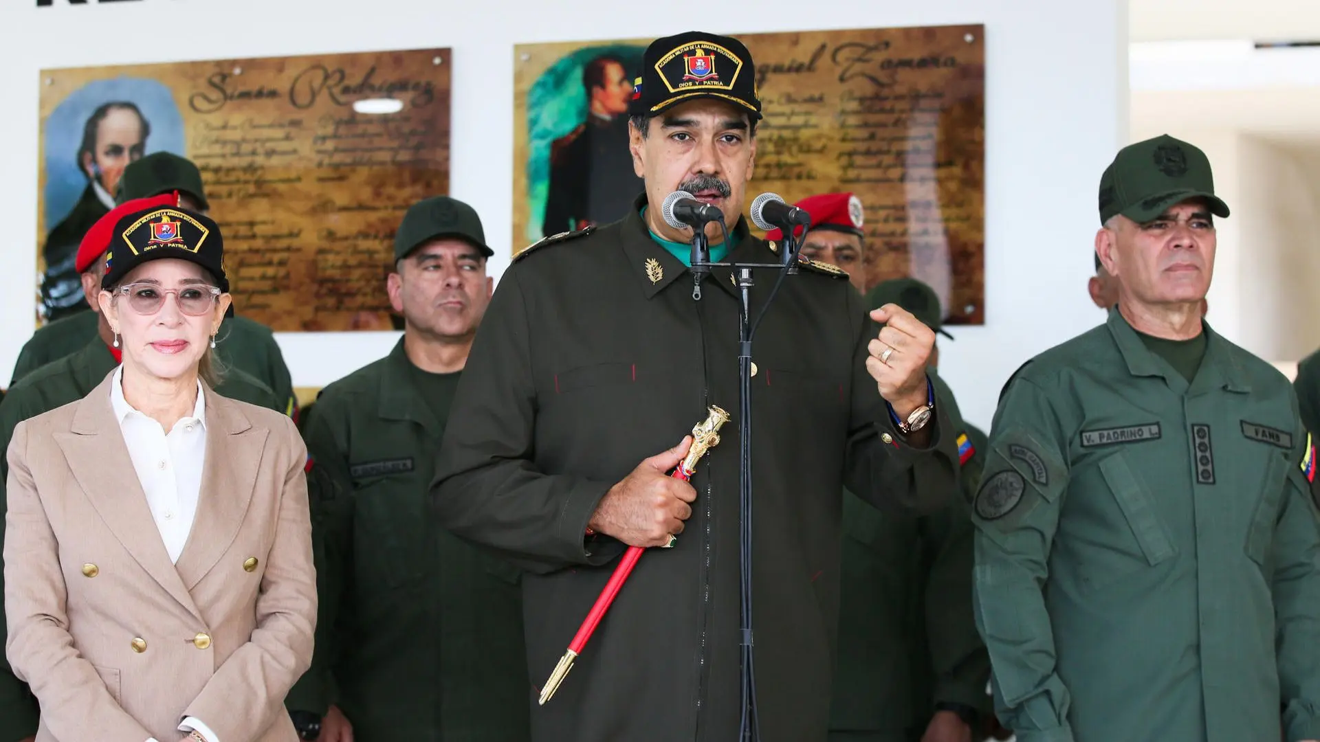 Por conspiración narcoterrorista y de armas: Los delitos por los que Estados Unidos detuvo a Nicolás Maduro