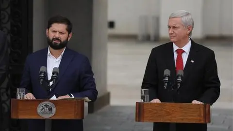 Gabriel Boric y José Antonio Kast comprometen colaboración plena ante devastadores incendios forestales en Biobío y Ñuble