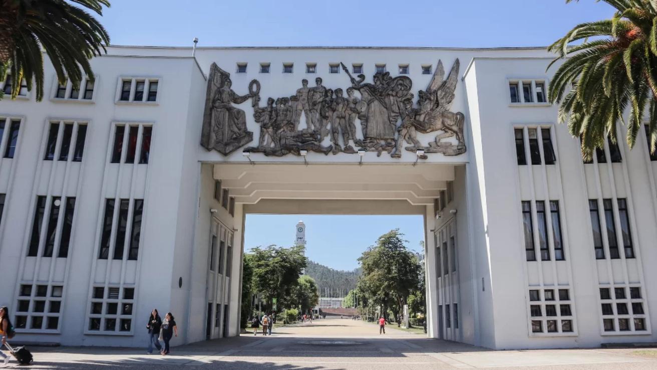 Candidatos a rector de la Universidad de Concepción reaccionan ante votación híbrida que será habilitada para elección en marzo
