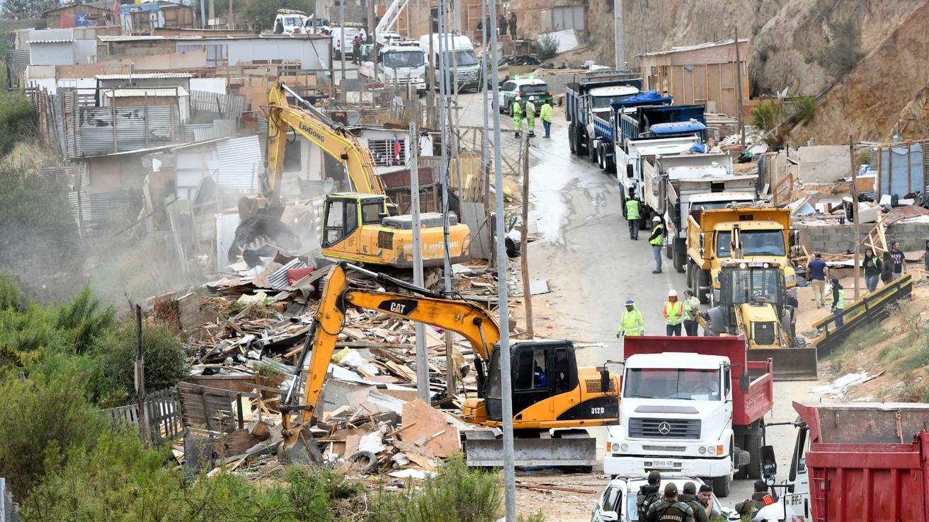 Concretan demolición de toma de Quilpué: 90% de familias que vivían en el lugar son migrantes irregulares