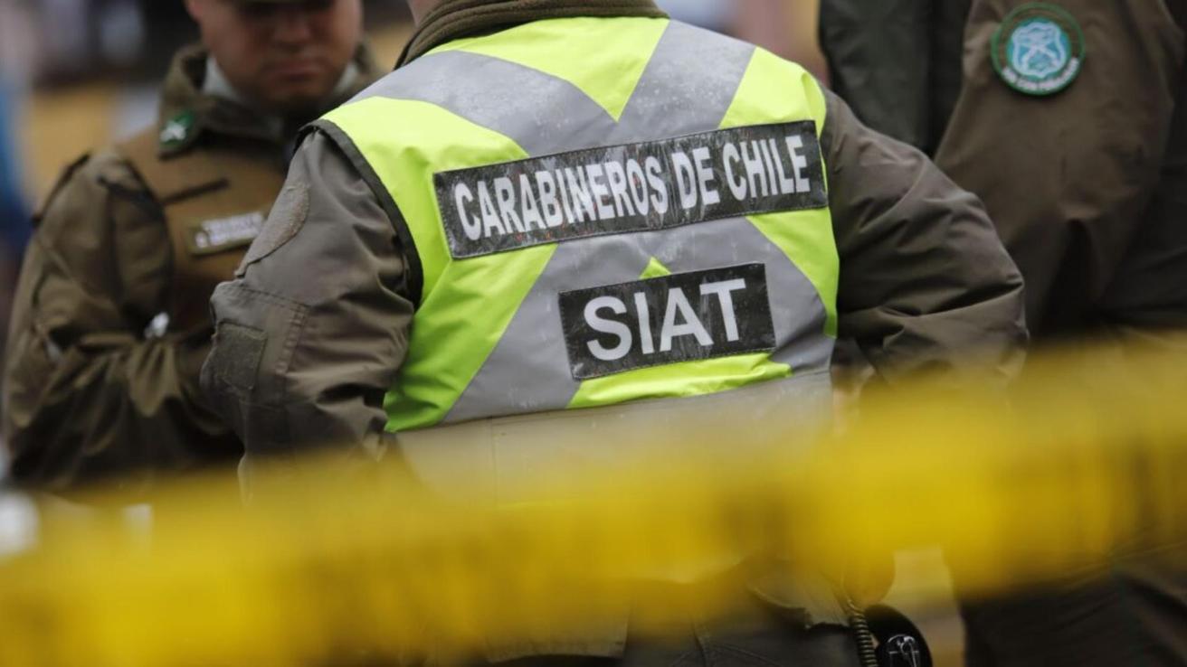Reportan aparecimiento de cadáver cerca de vehículo volcado en Ruta 5 tras 12 horas desde la emergencia