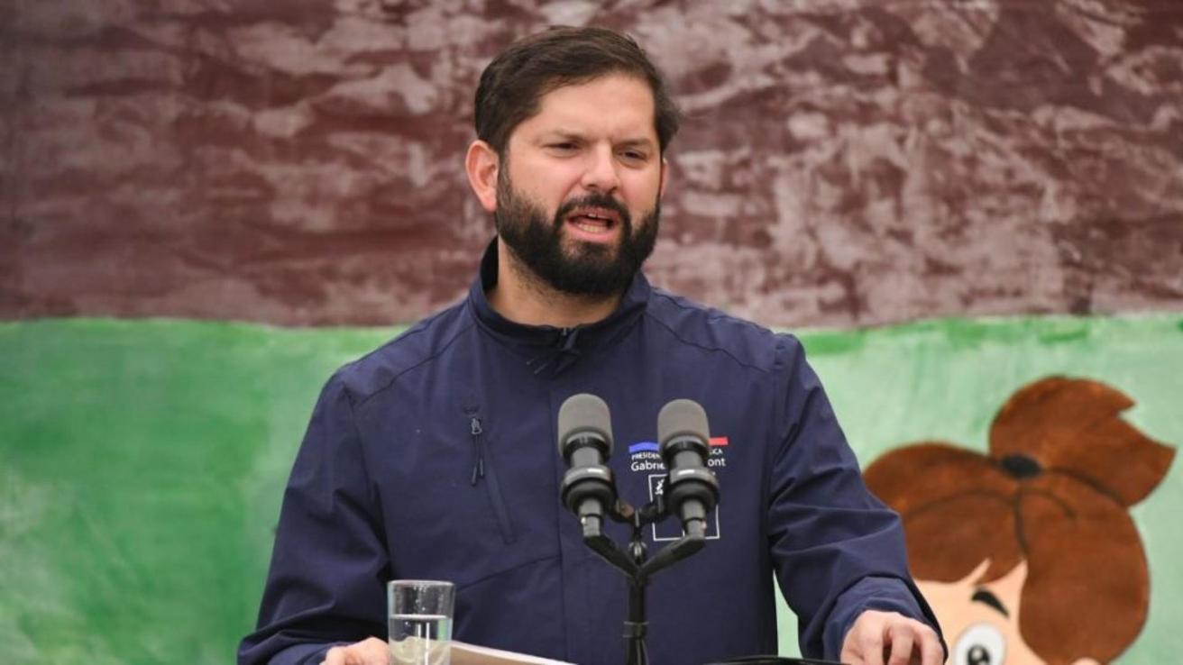Presidente Boric anunció entrega de bono a damnificados por las inundaciones en Maipú