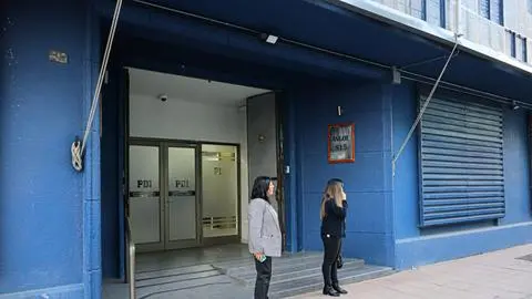 Suspenden a jefa de Criminalística y detienen a agente policial por robo de armas en la PDI de Concepción