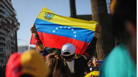 Gobierno asegura normalidad en las fronteras tras crisis en Venezuela